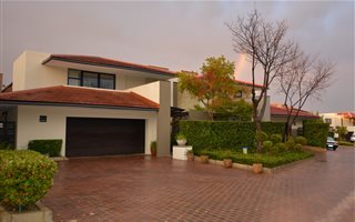 3 Bedroom House in Lombardy Estate