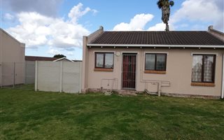 2 Bedroom Townhouse in Sherwood and surrounds