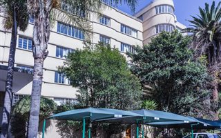 2 Bedroom Apartment in Houghton Estate