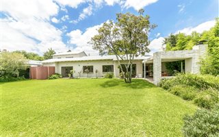 4 Bedroom House in The Gardens