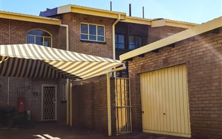 3 Bedroom Townhouse in Parkrand