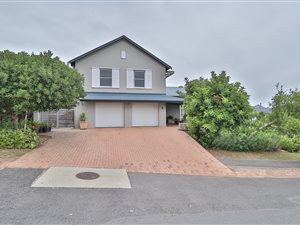 5 Bed House in Hemel en Aarde
