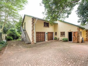 4 Bed House in White River Central