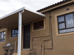 3 Bed House in Lovu