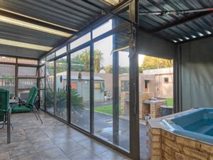 2 Bed House in Westdene