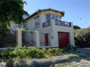 3 Bed House in Blue Horizon Bay