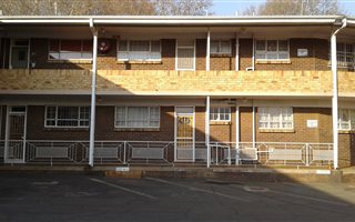 2 Bedroom Apartment in Vanderbijlpark CW6