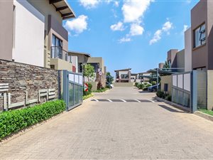 3 Bed Townhouse in Glen Eagles Estate