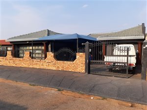 4 Bed House in Soshanguve