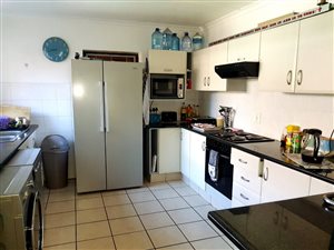 3 Bed Simplex in Veld En Vlei