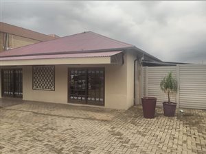 495 m² Commercial space in Springs Central