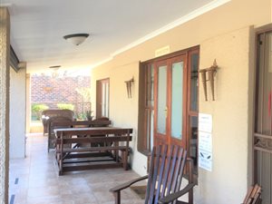 6 Bed House in Piet Retief