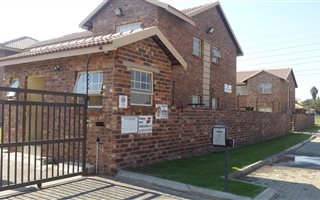2 Bedroom Apartment in Crystal Park