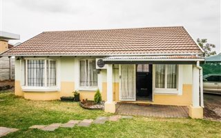 3 Bedroom Simplex in Malvern