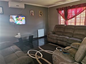 3 Bed House in Brackenham