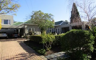 4 Bedroom House in Langerug