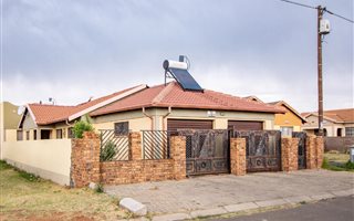 3 Bedroom House in Leachville
