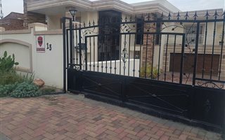 5 Bedroom House in Starwood