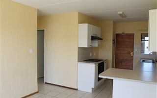 2 Bedroom Apartment in Weltevreden Park