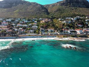 4270 m² Land available in St James
