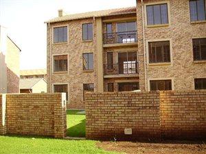 2 Bedroom Townhouse in Eco Park