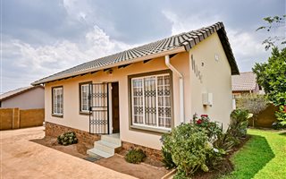 3 Bedroom House in Cosmo City