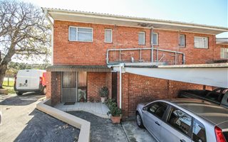 3 Bedroom Townhouse in Taybank