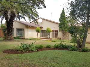 3 Bed House in Neserhof