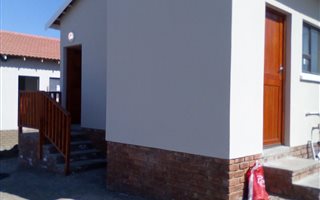 2 Bedroom House in Cove Rock
