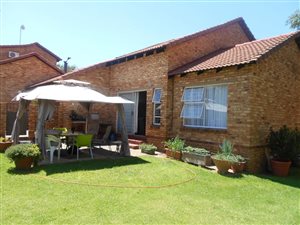 3 Bedroom Cluster in Honeydew Ridge
