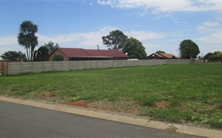 1000 m² Land available in Struisbult