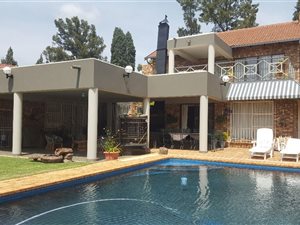5 Bedroom House in President Park