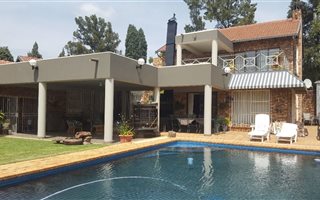 5 Bedroom House in President Park