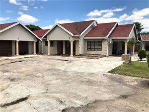 4 Bed House in Veld En Vlei
