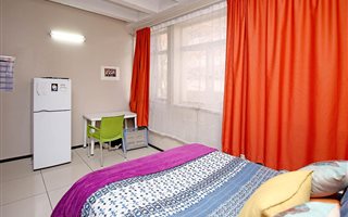 0.5 Bedroom Apartment in Braamfontein