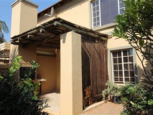 2 Bed Townhouse in Willow Park Manor