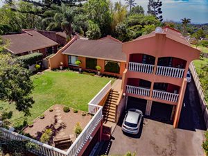 7 Bed House in Woodside
