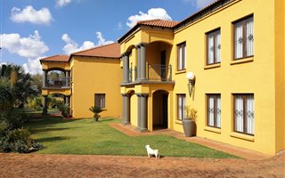 10 Bedroom House in Heatherdale