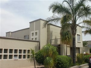 4 Bed Townhouse in Oakdene