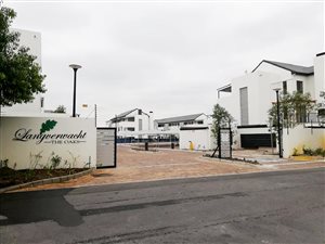 2 Bed Apartment in Silver Oaks
