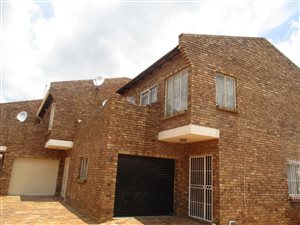 3 Bed House in La Rochelle