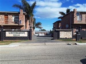 2 Bed Flat in Scheepers Heights