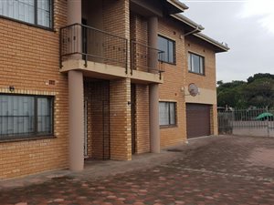 3 Bed Duplex in Bluff