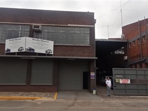 496 m² Industrial space in Springfield