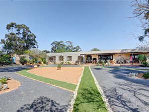 4 Bed House in Klipheuwel