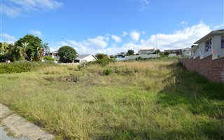 750 m² Land available in Bowtie
