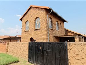 4 Bed House in Daveyton