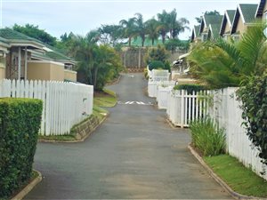 3 Bedroom Simplex in Mt Edgecombe