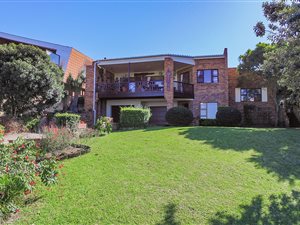 4 Bed House in Cintsa
