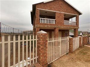 3 Bed House in Alra Park